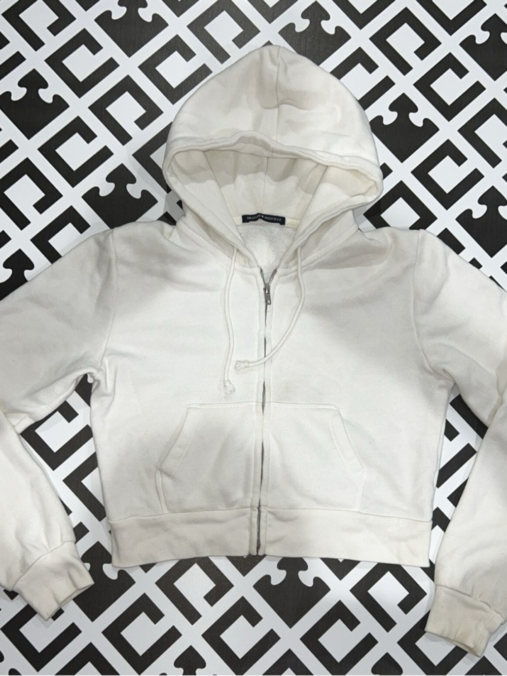 Brandy Melville White Zip-Up Cropped Hoodie